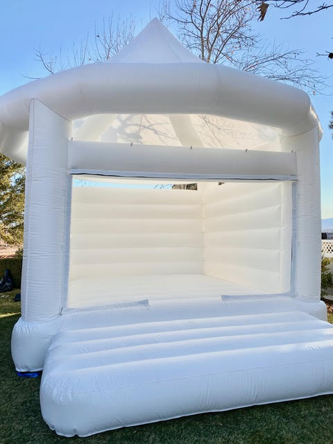 Wedding-Bounce-House-02