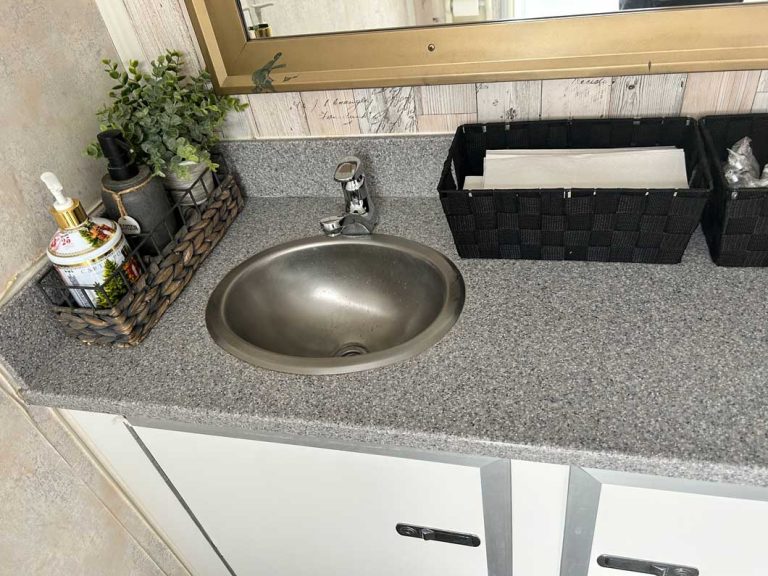 Bathroom-sink